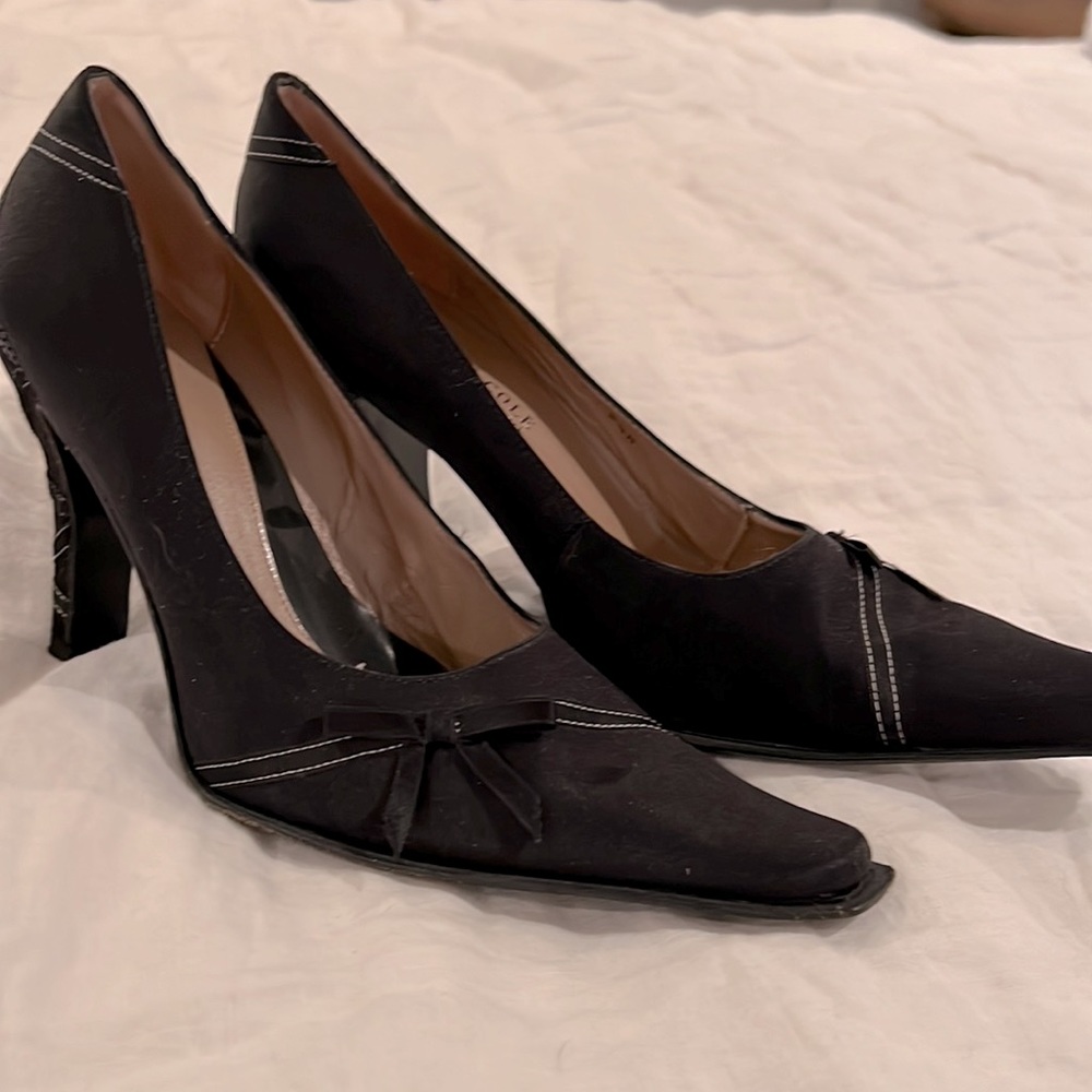 Vintage Kenneth Cole New York Satin Pumps Size 8.5